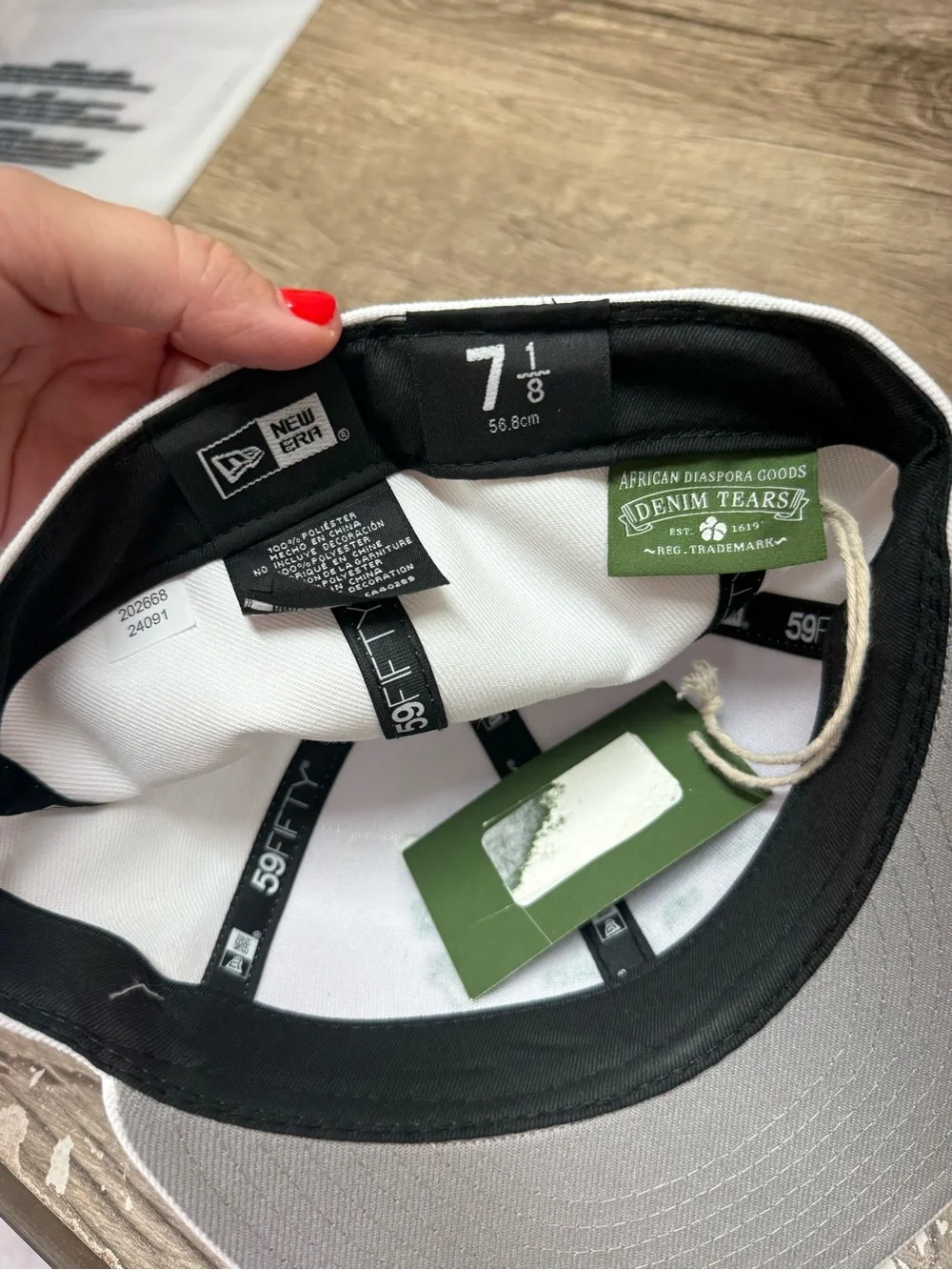 Denim tears White and Green Cap size 7 1/8 NWT